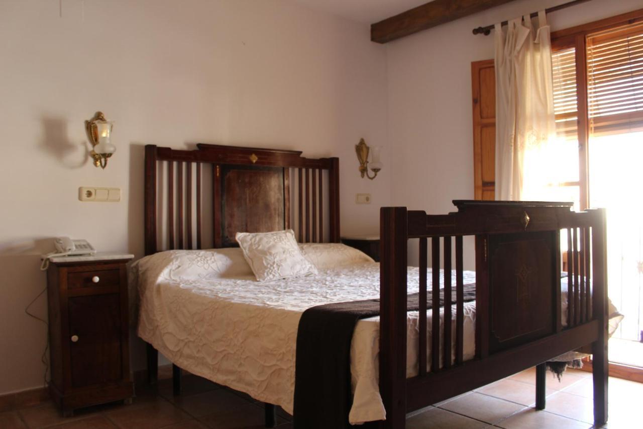 Hotel La Villa Requena Zewnętrze zdjęcie