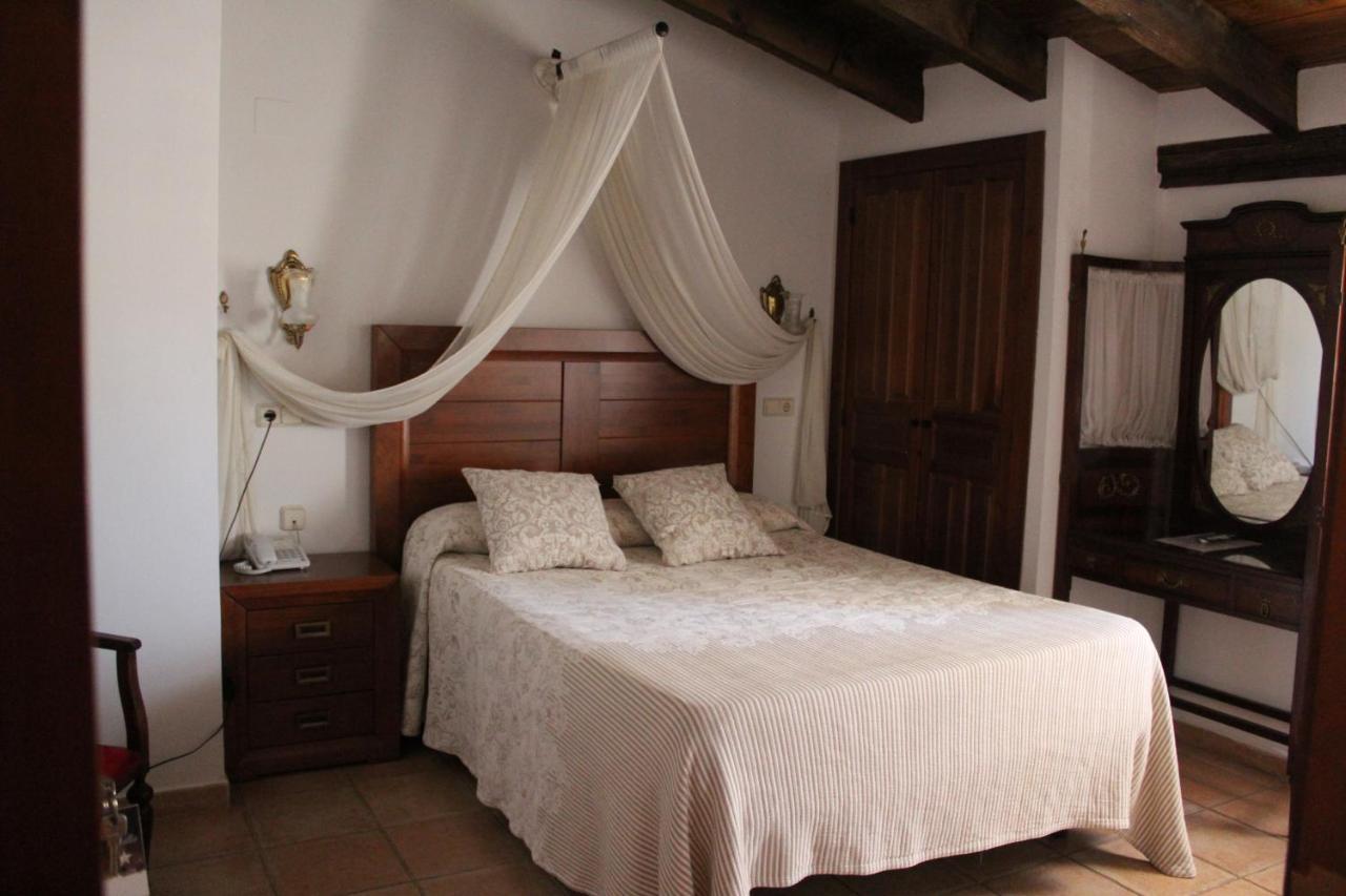 Hotel La Villa Requena Zewnętrze zdjęcie