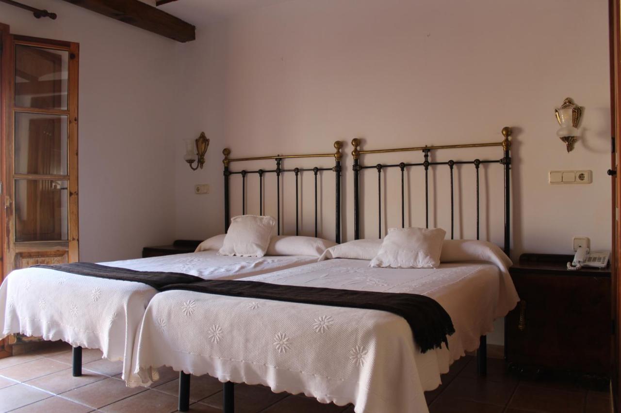 Hotel La Villa Requena Zewnętrze zdjęcie