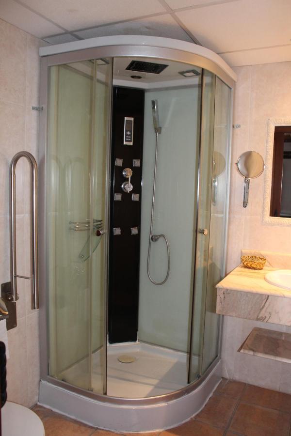 Hotel La Villa Requena Zewnętrze zdjęcie